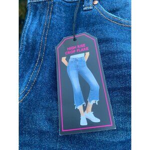 No Boundaries Crop jean